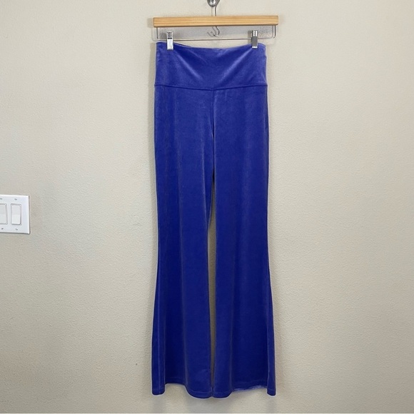Athleta‎ Elation Velvet Flare Pant Noble Bleu NWT Size S - Picture 3 of 11